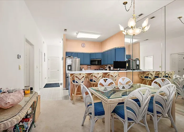 Waterfront Heron Harbour With Bay Views Pool And Tennis Holiday home *