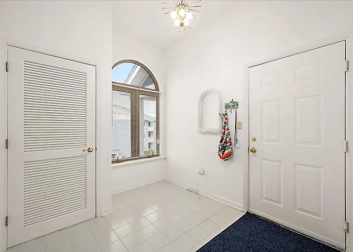 Holiday home Waterfront Heron Harbour With Bay Views Pool And Tennis Ocean City