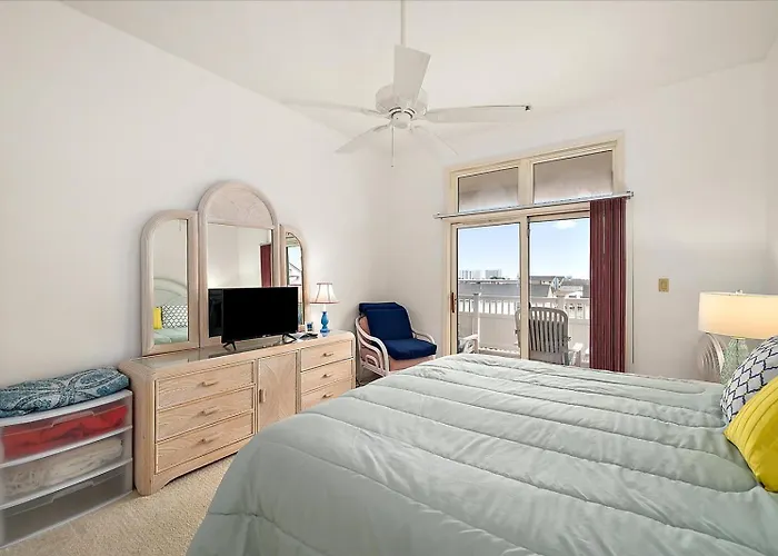 Holiday home Waterfront Heron Harbour With Bay Views Pool And Tennis *