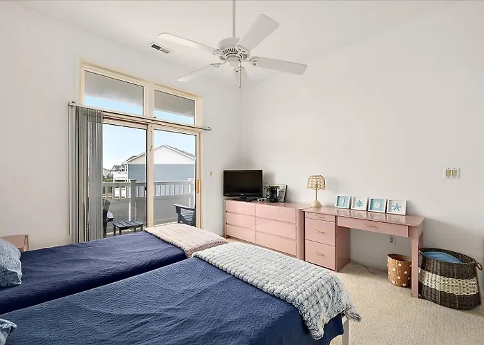 Waterfront Heron Harbour With Bay Views Pool And Tennis Holiday home Ocean City