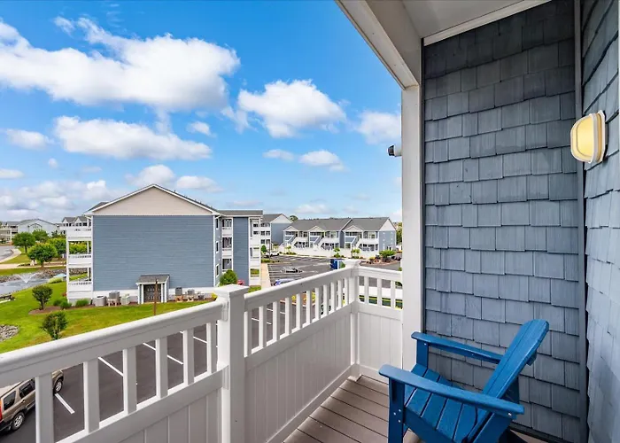 Holiday home Waterfront Heron Harbour With Bay Views Pool And Tennis
