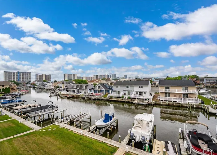 Holiday home Waterfront Heron Harbour With Bay Views Pool And Tennis *