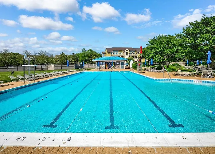 Waterfront Heron Harbour With Bay Views Pool And Tennis