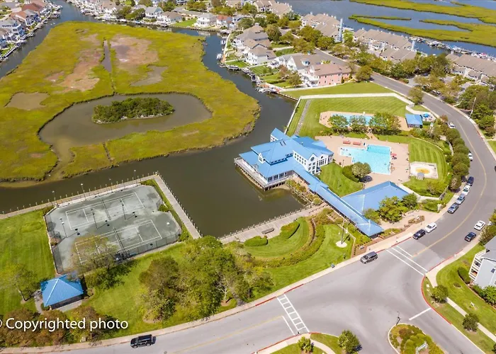 Waterfront Heron Harbour With Bay Views Pool And Tennis *